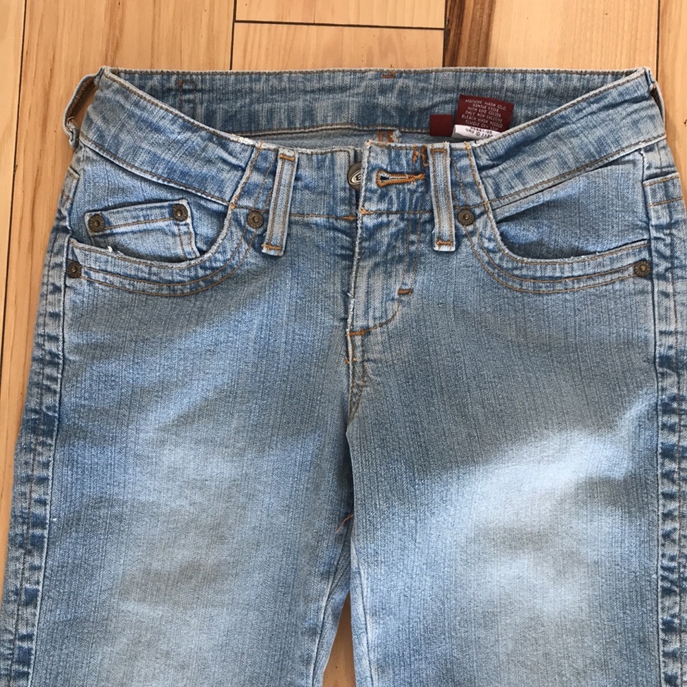 Blue Jeans - Picture 3 of 3